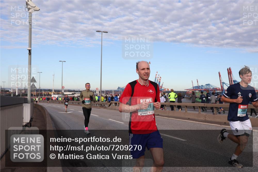 03.10.2024 - Köhlbrandbrückenlauf Matties Gatica Varas http://msf.ph/oto/7209270 03.10.2024 09:35:02 Position 2 1016, 99, 2696 meine-sportfotos.de