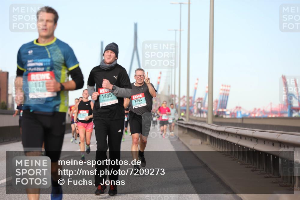 03.10.2024 - Köhlbrandbrückenlauf Fuchs,  Jonas http://msf.ph/oto/7209273 03.10.2024 09:44:25 Position 3 117, 1193, 1435, 1343 meine-sportfotos.de