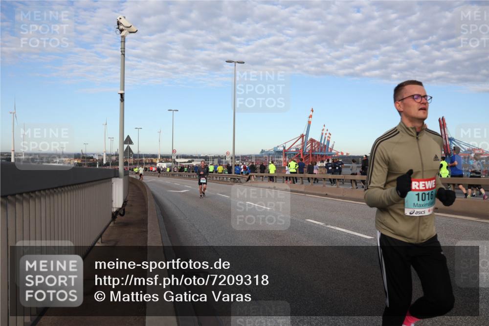 03.10.2024 - Köhlbrandbrückenlauf Matties Gatica Varas http://msf.ph/oto/7209318 03.10.2024 09:35:04 Position 2 1016 meine-sportfotos.de