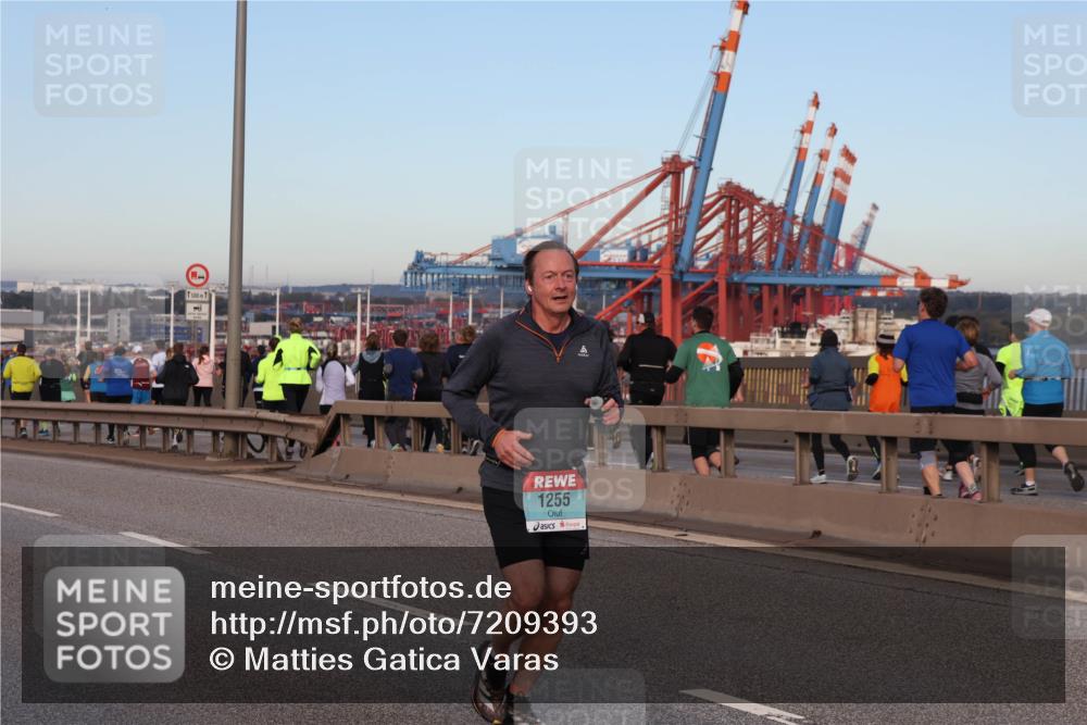 03.10.2024 - Köhlbrandbrückenlauf Matties Gatica Varas http://msf.ph/oto/7209393 03.10.2024 09:35:07 Position 2 500, 1, 1255 meine-sportfotos.de