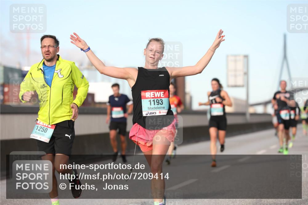 03.10.2024 - Köhlbrandbrückenlauf Fuchs,  Jonas http://msf.ph/oto/7209414 03.10.2024 09:44:30 Position 3 1250, 1193 meine-sportfotos.de