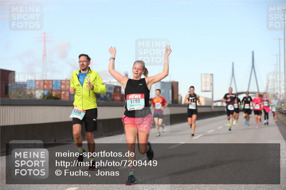 03.10.2024 - Köhlbrandbrückenlauf Fuchs,  Jonas http://msf.ph/oto/7209449 03.10.2024 09:44:31 Position 3 1250, 1193 meine-sportfotos.de