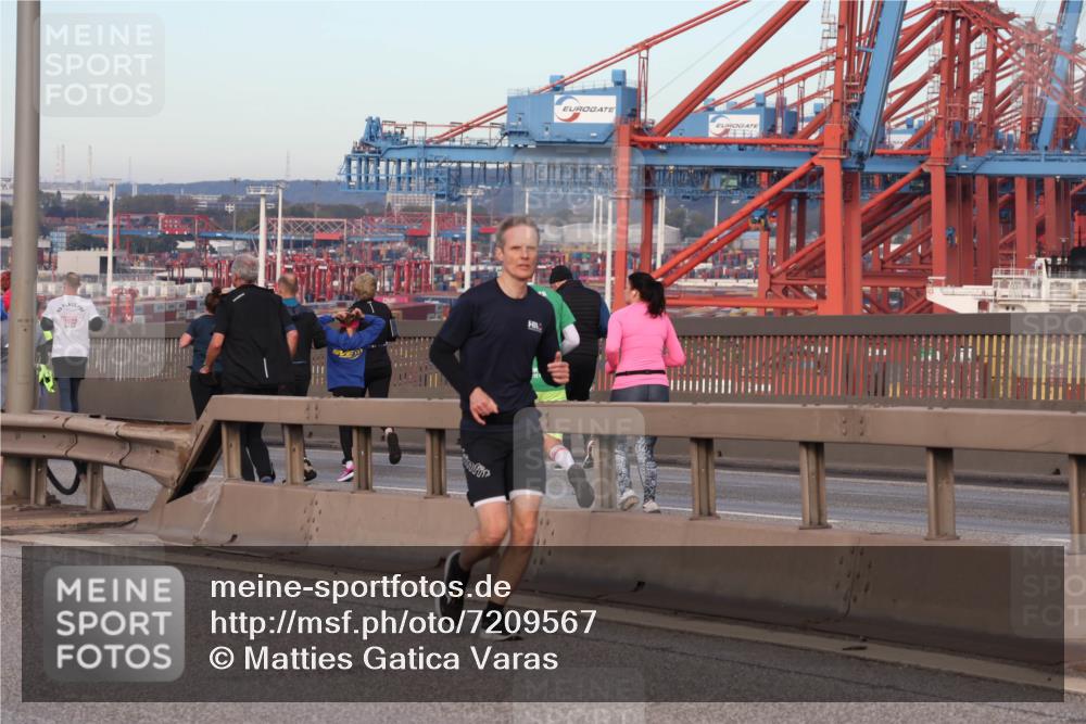 03.10.2024 - Köhlbrandbrückenlauf Matties Gatica Varas http://msf.ph/oto/7209567 03.10.2024 09:35:19 Position 2  meine-sportfotos.de