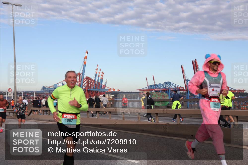 03.10.2024 - Köhlbrandbrückenlauf Matties Gatica Varas http://msf.ph/oto/7209910 03.10.2024 09:35:30 Position 2 1533, 1067, 1478, 781 meine-sportfotos.de