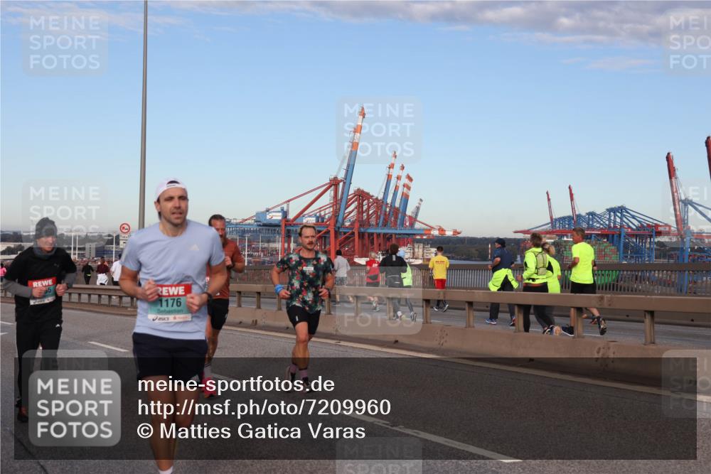 03.10.2024 - Köhlbrandbrückenlauf Matties Gatica Varas http://msf.ph/oto/7209960 03.10.2024 09:35:32 Position 2 1176 meine-sportfotos.de