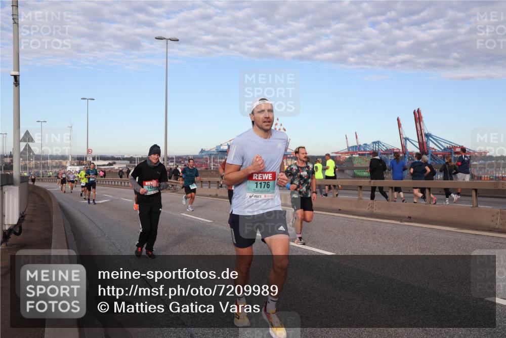 03.10.2024 - Köhlbrandbrückenlauf Matties Gatica Varas http://msf.ph/oto/7209989 03.10.2024 09:35:33 Position 2 143, 1176 meine-sportfotos.de
