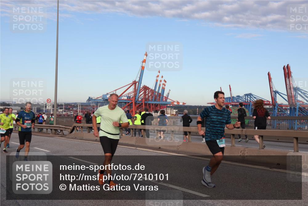 03.10.2024 - Köhlbrandbrückenlauf Matties Gatica Varas http://msf.ph/oto/7210101 03.10.2024 09:35:36 Position 2 1170, 1066 meine-sportfotos.de