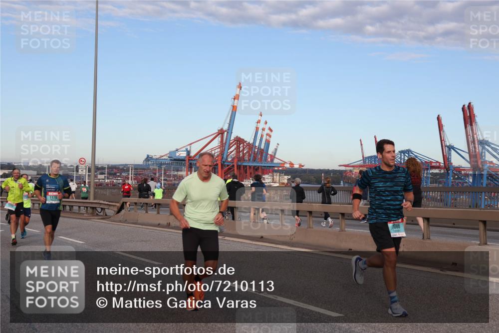 03.10.2024 - Köhlbrandbrückenlauf Matties Gatica Varas http://msf.ph/oto/7210113 03.10.2024 09:35:36 Position 2 1170, 1066 meine-sportfotos.de