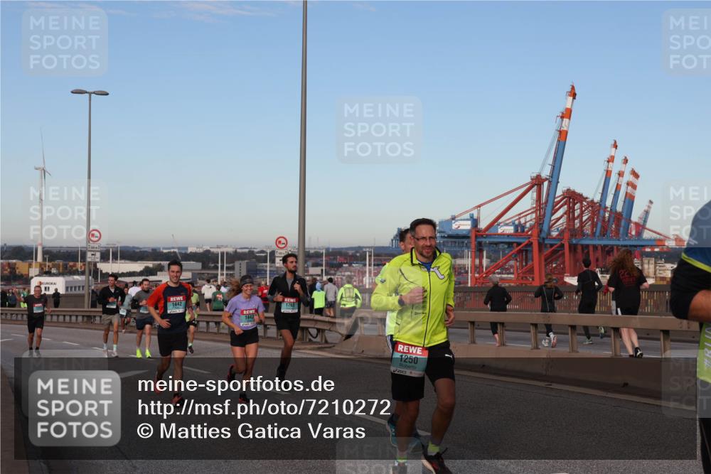 03.10.2024 - Köhlbrandbrückenlauf Matties Gatica Varas http://msf.ph/oto/7210272 03.10.2024 09:35:40 Position 2 1442, 1763, 1443, 1250 meine-sportfotos.de