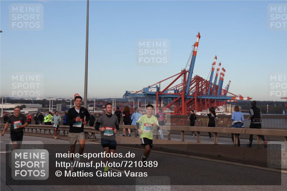 03.10.2024 - Köhlbrandbrückenlauf Matties Gatica Varas http://msf.ph/oto/7210389 03.10.2024 09:35:45 Position 2 1343, 1270, 1161, 1914 meine-sportfotos.de