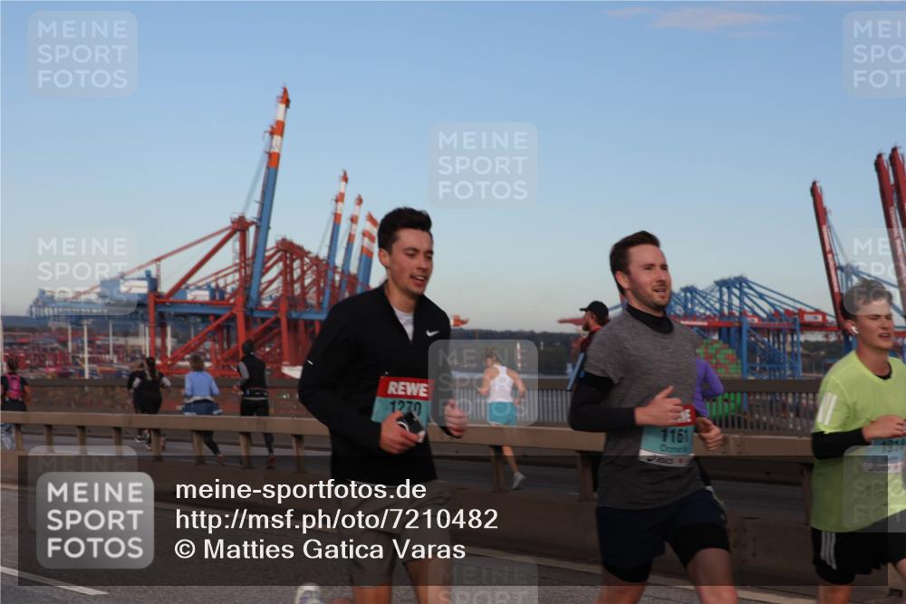 03.10.2024 - Köhlbrandbrückenlauf Matties Gatica Varas http://msf.ph/oto/7210482 03.10.2024 09:35:47 Position 2 1270, 1161, 1914 meine-sportfotos.de