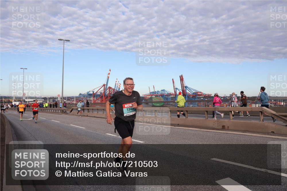 03.10.2024 - Köhlbrandbrückenlauf Matties Gatica Varas http://msf.ph/oto/7210503 03.10.2024 09:35:49 Position 2 1343 meine-sportfotos.de