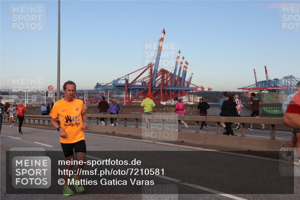 03.10.2024 - Köhlbrandbrückenlauf Matties Gatica Varas http://msf.ph/oto/7210581 03.10.2024 09:35:54 Position 2 1500, 42 meine-sportfotos.de
