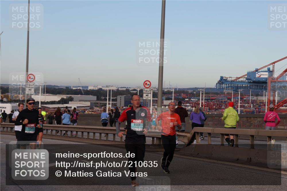 03.10.2024 - Köhlbrandbrückenlauf Matties Gatica Varas http://msf.ph/oto/7210635 03.10.2024 09:35:57 Position 2 18, 1500, 1500, 1, 58, 1245, 1461 meine-sportfotos.de