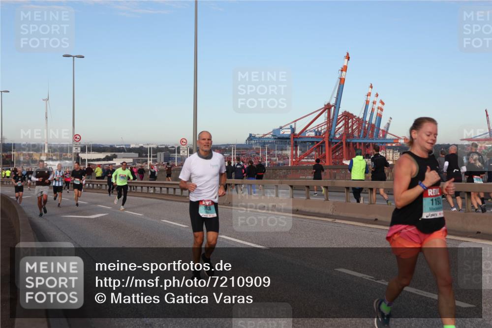03.10.2024 - Köhlbrandbrückenlauf Matties Gatica Varas http://msf.ph/oto/7210909 03.10.2024 09:36:09 Position 2 1536, 1193 meine-sportfotos.de