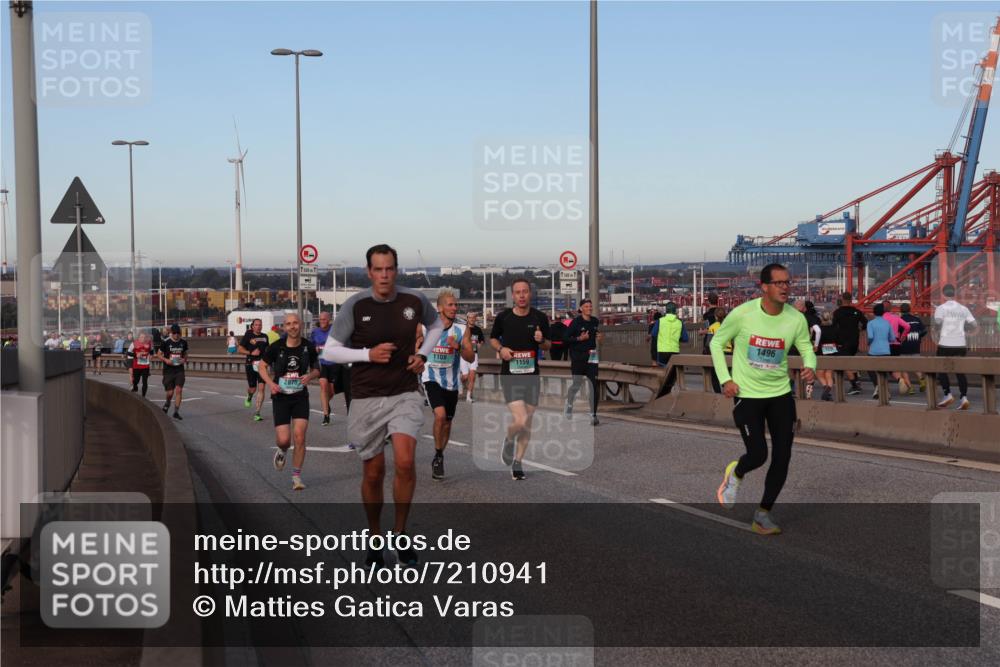 03.10.2024 - Köhlbrandbrückenlauf Matties Gatica Varas http://msf.ph/oto/7210941 03.10.2024 09:36:14 Position 2 2875, 1500, 1108, 1159, 1500, 1, 1496 meine-sportfotos.de