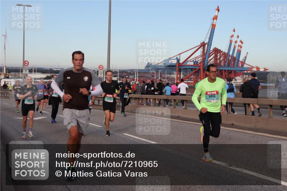 03.10.2024 - Köhlbrandbrückenlauf Matties Gatica Varas http://msf.ph/oto/7210965 03.10.2024 09:36:15 Position 2 2875, 5001, 1159, 1496 meine-sportfotos.de