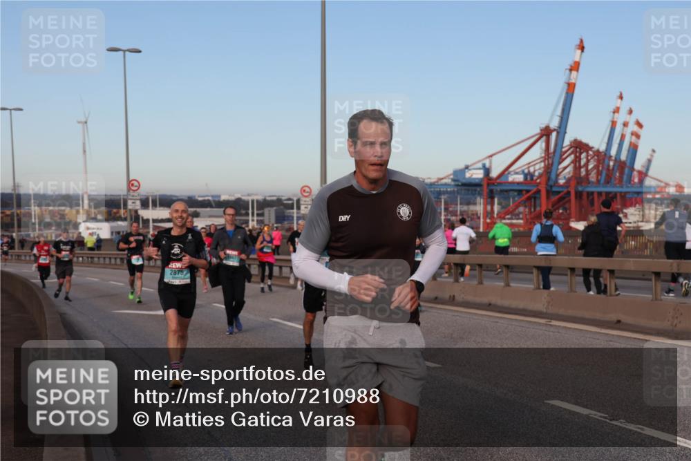 03.10.2024 - Köhlbrandbrückenlauf Matties Gatica Varas http://msf.ph/oto/7210988 03.10.2024 09:36:16 Position 2 2875 meine-sportfotos.de