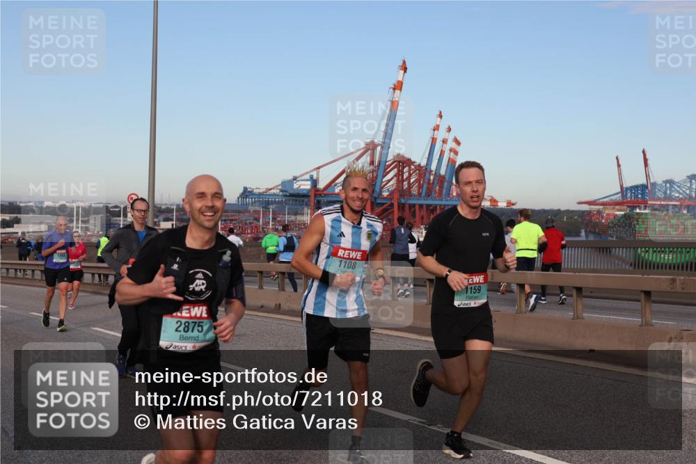 03.10.2024 - Köhlbrandbrückenlauf Matties Gatica Varas http://msf.ph/oto/7211018 03.10.2024 09:36:18 Position 2 1493, 2875, 1108, 1159 meine-sportfotos.de