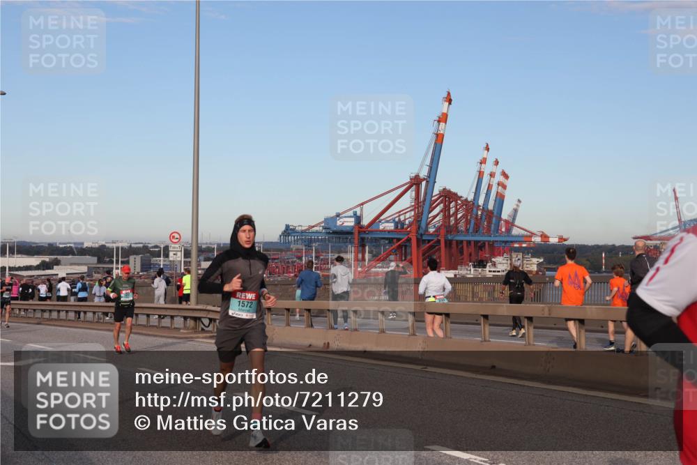 03.10.2024 - Köhlbrandbrückenlauf Matties Gatica Varas http://msf.ph/oto/7211279 03.10.2024 09:36:28 Position 2 1572 meine-sportfotos.de