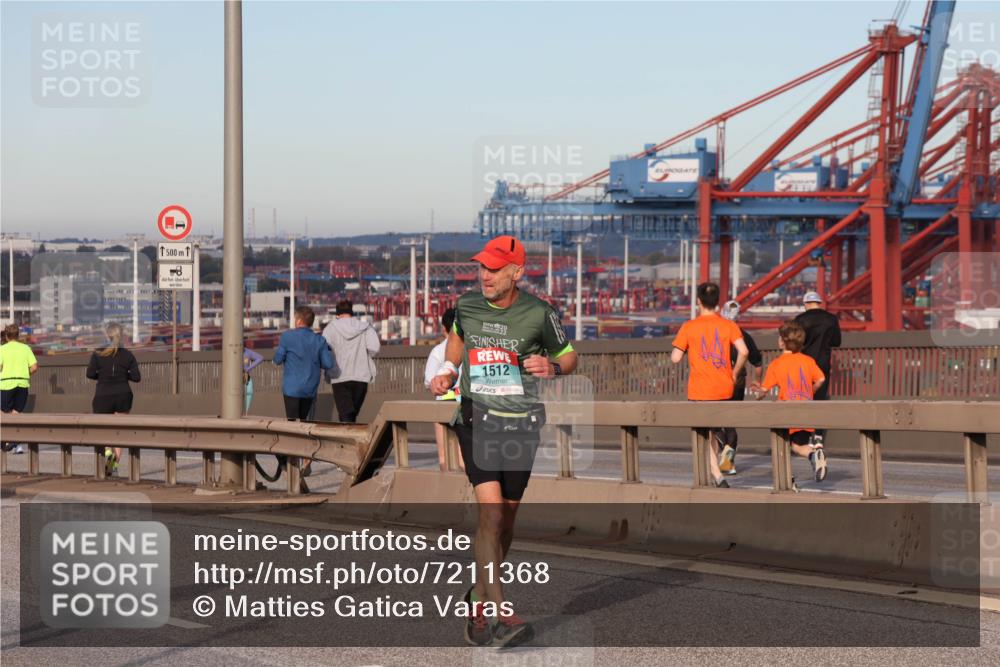 03.10.2024 - Köhlbrandbrückenlauf Matties Gatica Varas http://msf.ph/oto/7211368 03.10.2024 09:36:32 Position 2 1500, 1512 meine-sportfotos.de