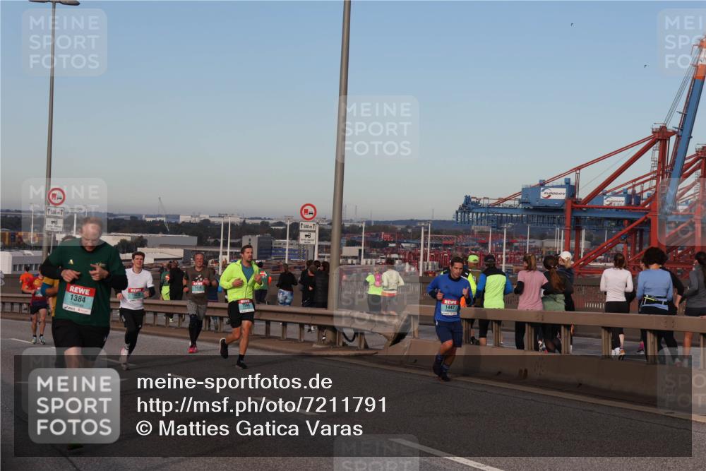 03.10.2024 - Köhlbrandbrückenlauf Matties Gatica Varas http://msf.ph/oto/7211791 03.10.2024 09:36:50 Position 2 1500, 1384, 1920, 1416, 1500, 1447 meine-sportfotos.de