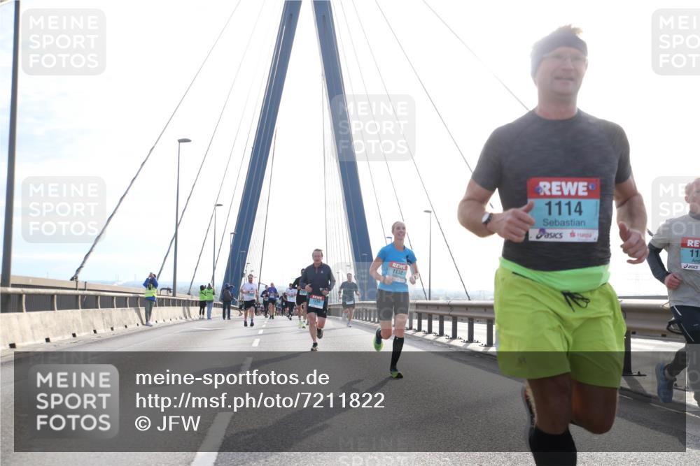 03.10.2024 - Köhlbrandbrückenlauf Jannik Wohlers http://msf.ph/oto/7211822 03.10.2024 09:20:56 Position 1 1255, 1132, 1114, 11 meine-sportfotos.de