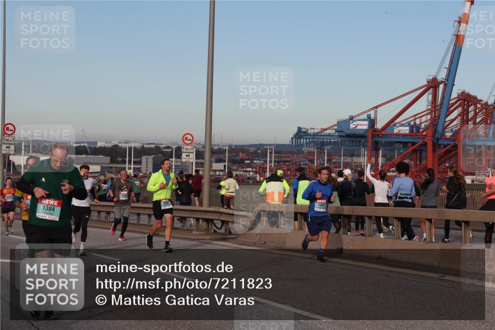 03.10.2024 - Köhlbrandbrückenlauf Matties Gatica Varas http://msf.ph/oto/7211823 03.10.2024 09:36:51 Position 2 1500, 3737, 1384, 1500, 1, 1447 meine-sportfotos.de