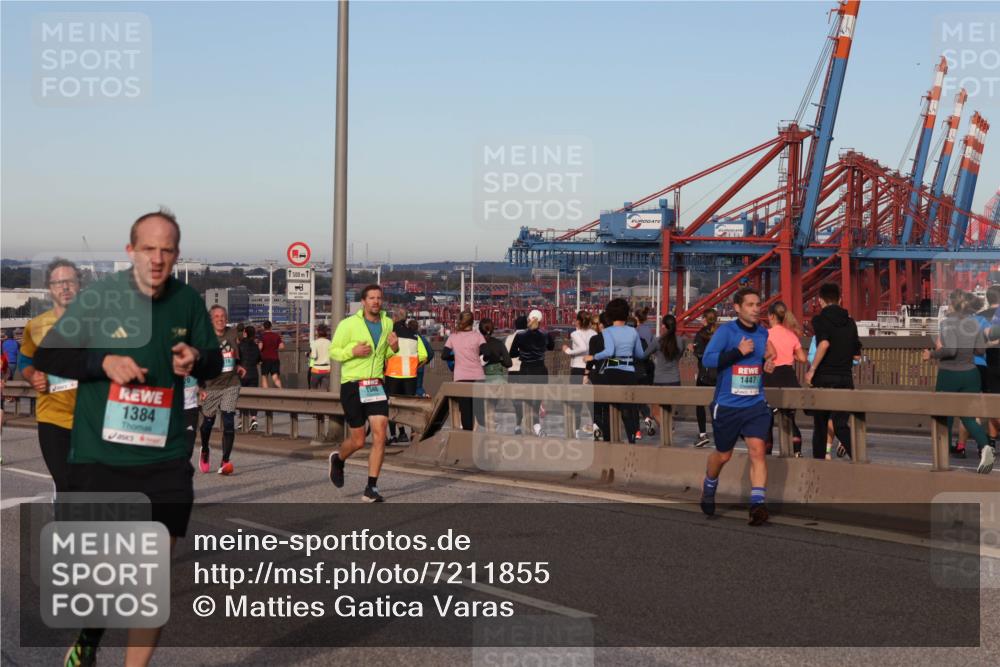 03.10.2024 - Köhlbrandbrückenlauf Matties Gatica Varas http://msf.ph/oto/7211855 03.10.2024 09:36:52 Position 2 1384, 1500, 1, 1447 meine-sportfotos.de