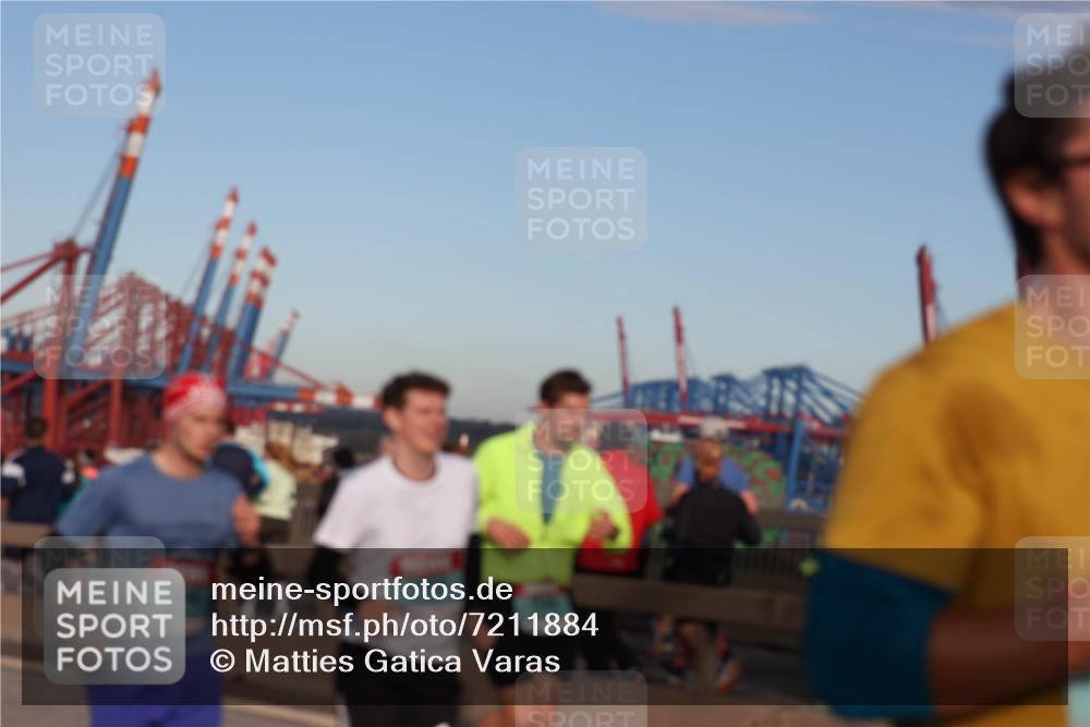 03.10.2024 - Köhlbrandbrückenlauf Matties Gatica Varas http://msf.ph/oto/7211884 03.10.2024 09:36:57 Position 2  meine-sportfotos.de