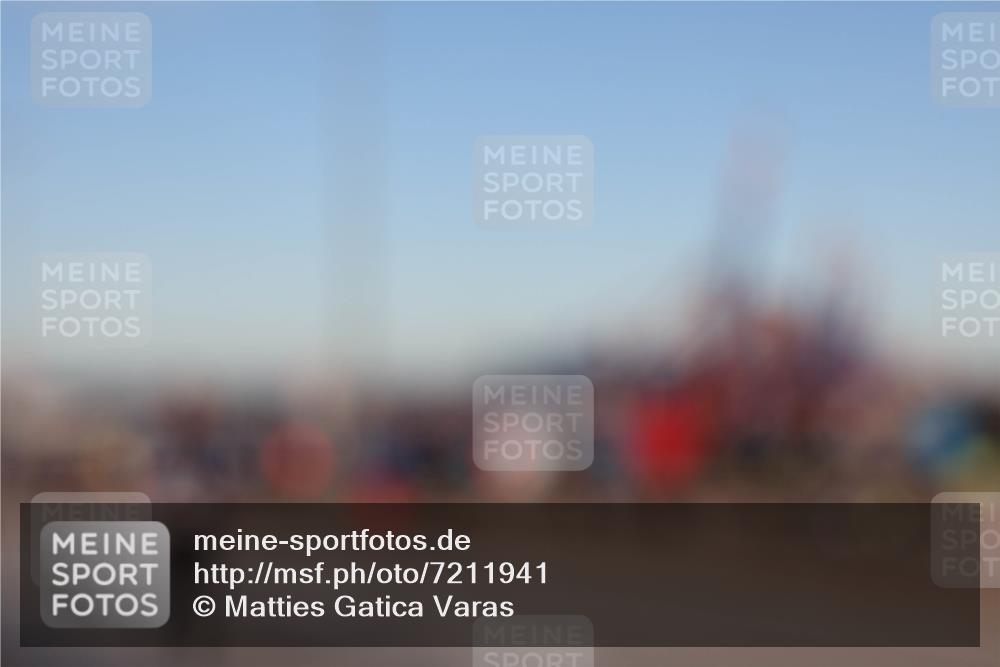 03.10.2024 - Köhlbrandbrückenlauf Matties Gatica Varas http://msf.ph/oto/7211941 03.10.2024 09:37:01 Position 2  meine-sportfotos.de
