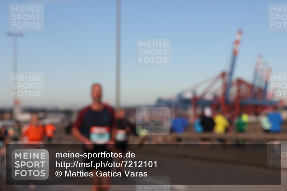 03.10.2024 - Köhlbrandbrückenlauf Matties Gatica Varas http://msf.ph/oto/7212101 03.10.2024 09:37:07 Position 2  meine-sportfotos.de