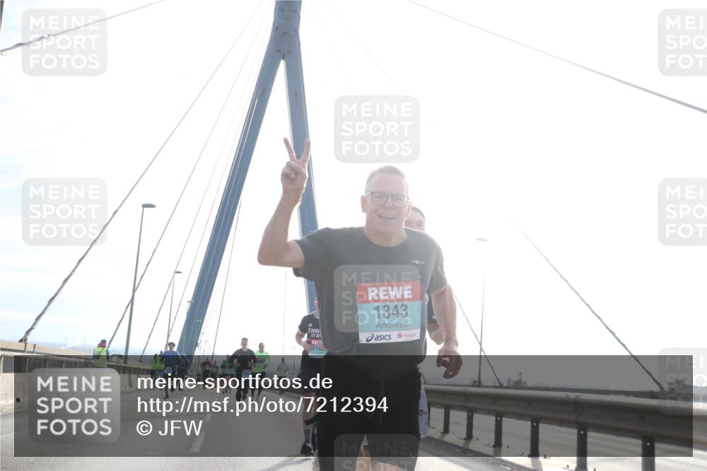 03.10.2024 - Köhlbrandbrückenlauf Jannik Wohlers http://msf.ph/oto/7212394 03.10.2024 09:21:10 Position 1 115, 1343 meine-sportfotos.de