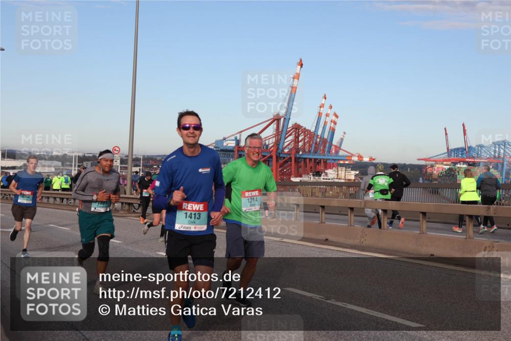 03.10.2024 - Köhlbrandbrückenlauf Matties Gatica Varas http://msf.ph/oto/7212412 03.10.2024 09:37:22 Position 2 1354, 1321, 1413, 1214 meine-sportfotos.de