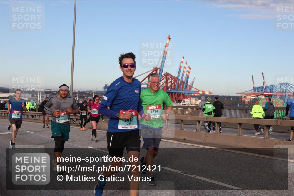 03.10.2024 - Köhlbrandbrückenlauf Matties Gatica Varas http://msf.ph/oto/7212421 03.10.2024 09:37:22 Position 2 1354, 1242, 1321, 1413, 1214 meine-sportfotos.de