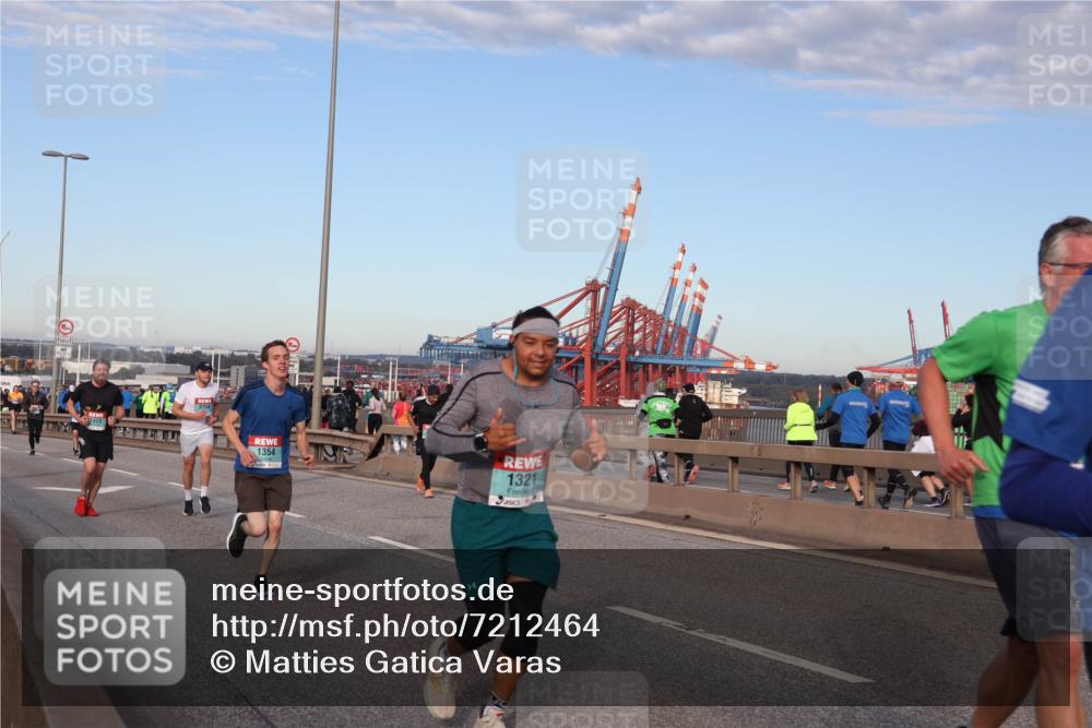 03.10.2024 - Köhlbrandbrückenlauf Matties Gatica Varas http://msf.ph/oto/7212464 03.10.2024 09:37:23 Position 2 2754, 1354, 1321 meine-sportfotos.de
