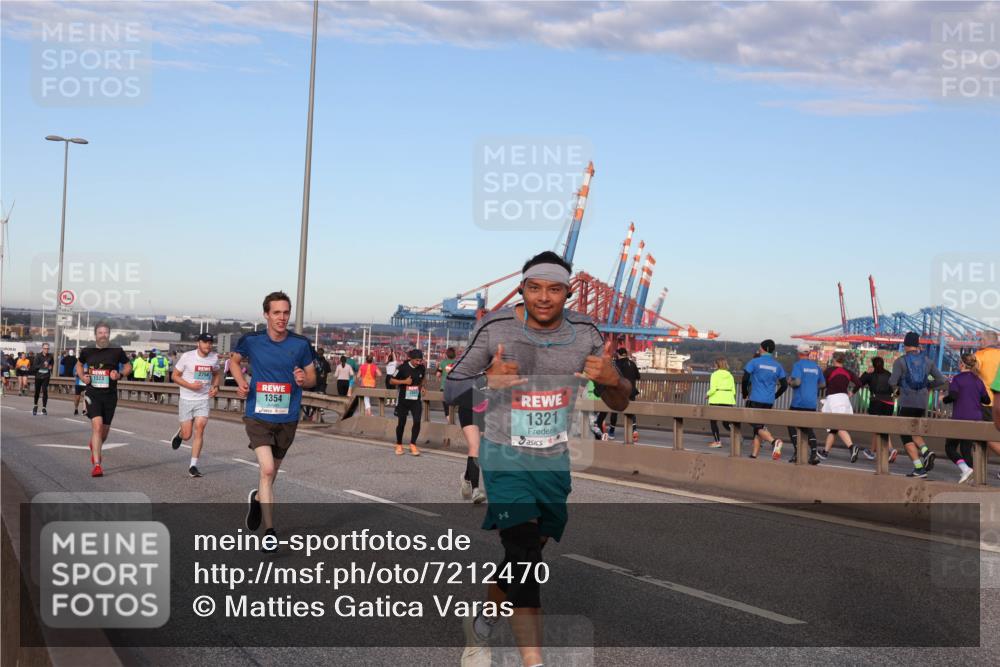 03.10.2024 - Köhlbrandbrückenlauf Matties Gatica Varas http://msf.ph/oto/7212470 03.10.2024 09:37:24 Position 2 2754, 1354, 1321 meine-sportfotos.de