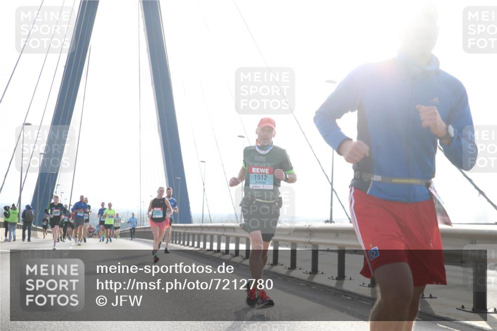03.10.2024 - Köhlbrandbrückenlauf Jannik Wohlers http://msf.ph/oto/7212780 03.10.2024 09:21:23 Position 1 1193, 1512 meine-sportfotos.de