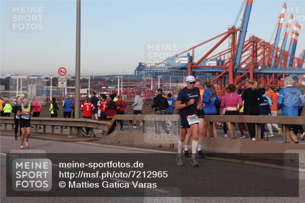 03.10.2024 - Köhlbrandbrückenlauf Matties Gatica Varas http://msf.ph/oto/7212965 03.10.2024 09:37:39 Position 2 1189, 1500, 1, 3, 7, 2002 meine-sportfotos.de