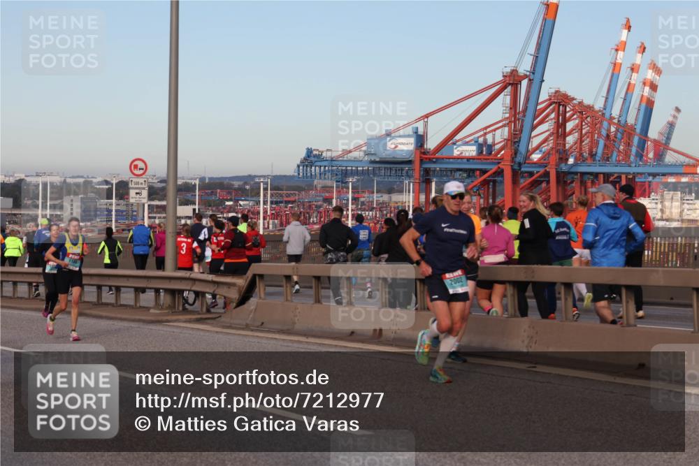 03.10.2024 - Köhlbrandbrückenlauf Matties Gatica Varas http://msf.ph/oto/7212977 03.10.2024 09:37:39 Position 2 1189, 1500, 1, 3, 2002 meine-sportfotos.de