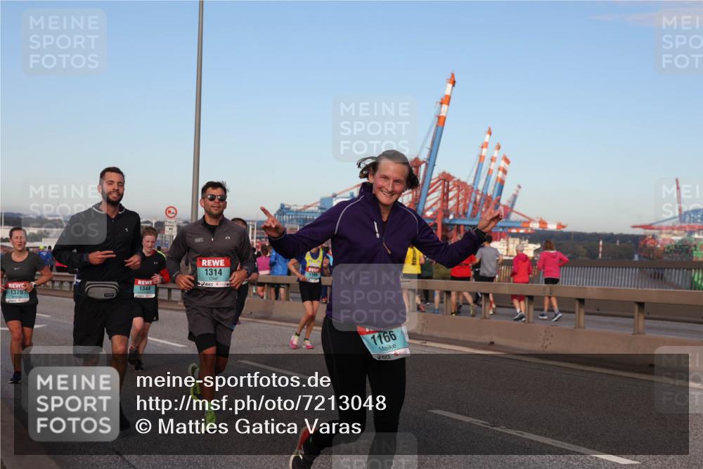 03.10.2024 - Köhlbrandbrückenlauf Matties Gatica Varas http://msf.ph/oto/7213048 03.10.2024 09:37:43 Position 2 1344, 1370, 1314, 1189, 1166 meine-sportfotos.de
