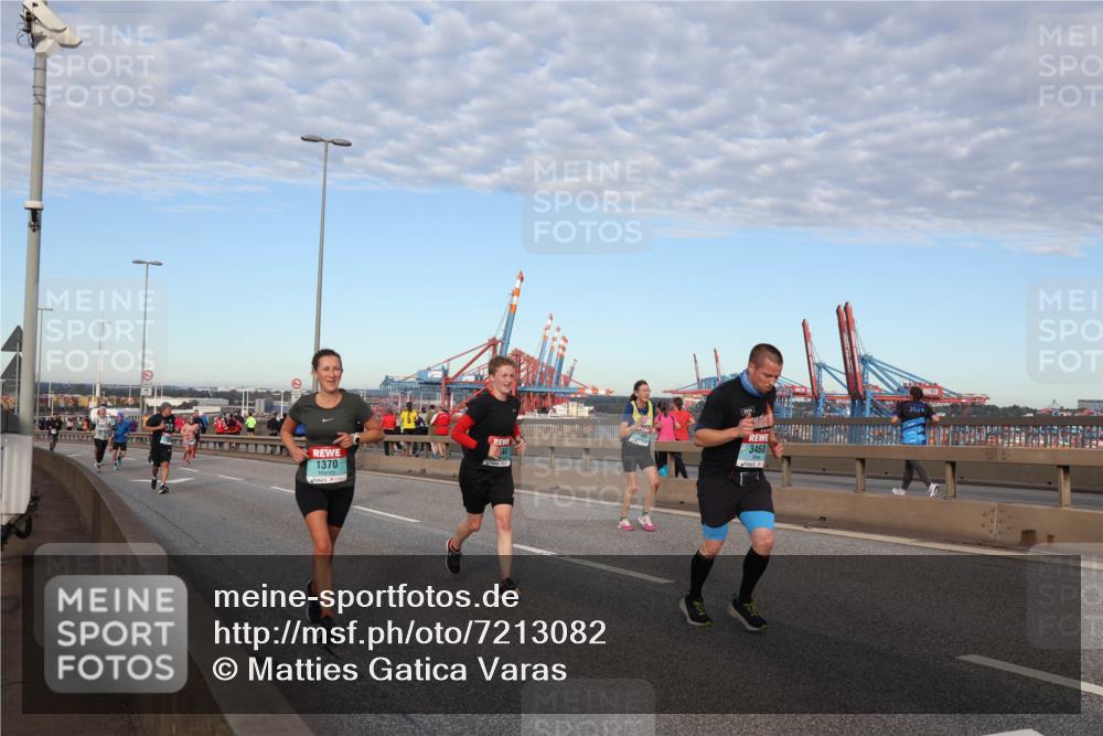 03.10.2024 - Köhlbrandbrückenlauf Matties Gatica Varas http://msf.ph/oto/7213082 03.10.2024 09:37:46 Position 2 44, 1370, 2014, 3468 meine-sportfotos.de
