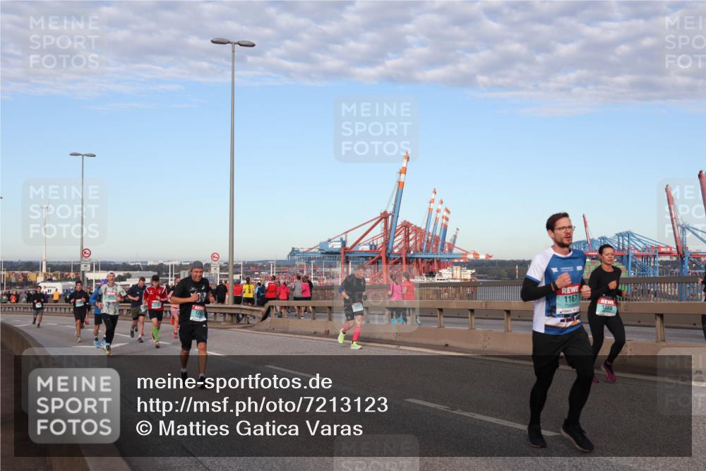 03.10.2024 - Köhlbrandbrückenlauf Matties Gatica Varas http://msf.ph/oto/7213123 03.10.2024 09:37:49 Position 2 1167, 1229 meine-sportfotos.de