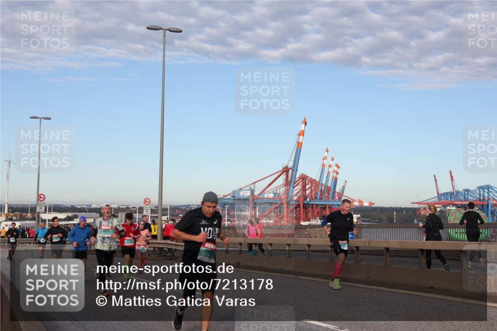 03.10.2024 - Köhlbrandbrückenlauf Matties Gatica Varas http://msf.ph/oto/7213178 03.10.2024 09:37:50 Position 2 2612, 1774, 1262, 1487 meine-sportfotos.de