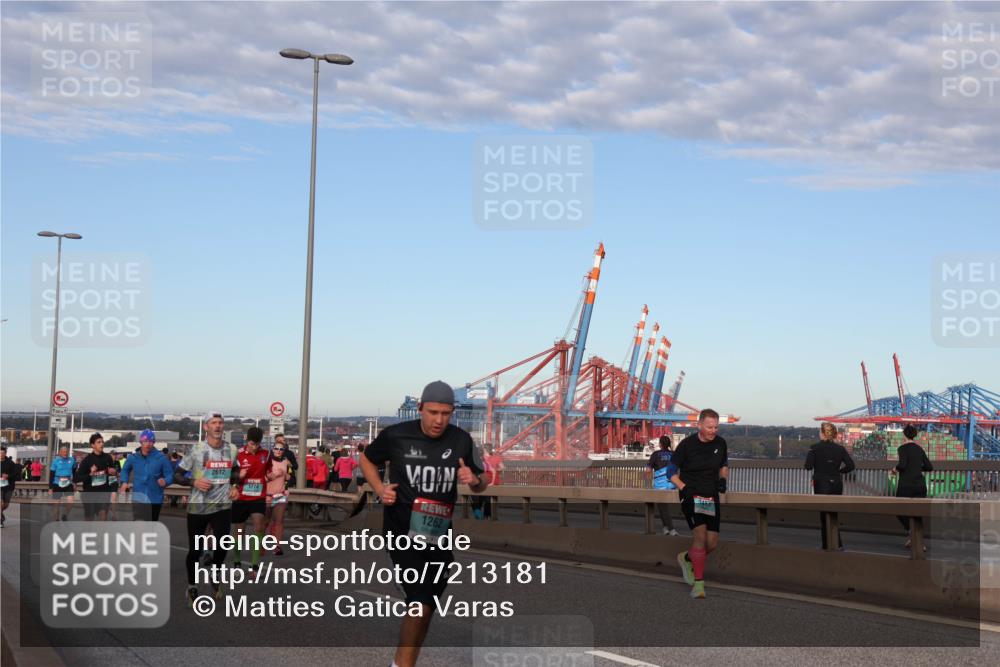 03.10.2024 - Köhlbrandbrückenlauf Matties Gatica Varas http://msf.ph/oto/7213181 03.10.2024 09:37:51 Position 2 2612, 1774, 1262, 207, 1487 meine-sportfotos.de