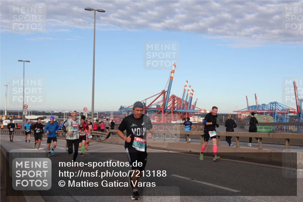 03.10.2024 - Köhlbrandbrückenlauf Matties Gatica Varas http://msf.ph/oto/7213188 03.10.2024 09:37:51 Position 2 2612, 1262 meine-sportfotos.de