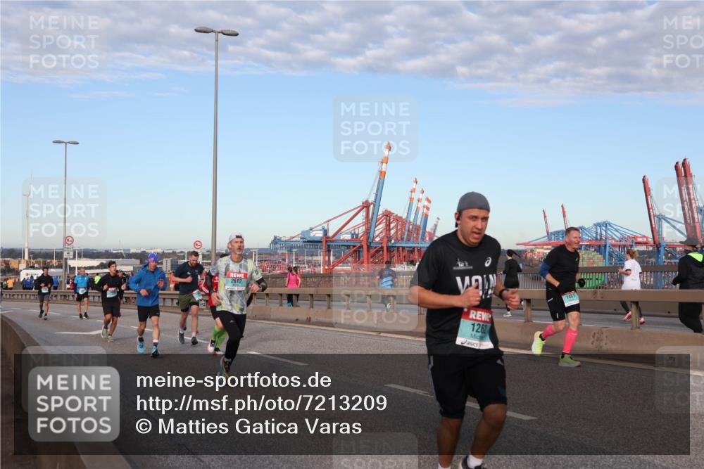 03.10.2024 - Köhlbrandbrückenlauf Matties Gatica Varas http://msf.ph/oto/7213209 03.10.2024 09:37:52 Position 2 2612, 1262, 1487 meine-sportfotos.de