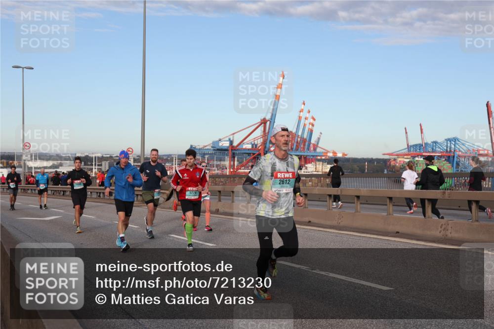 03.10.2024 - Köhlbrandbrückenlauf Matties Gatica Varas http://msf.ph/oto/7213230 03.10.2024 09:37:53 Position 2 1774, 2612 meine-sportfotos.de