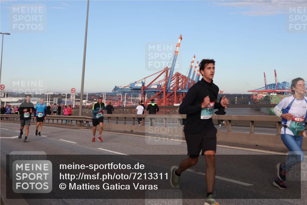 03.10.2024 - Köhlbrandbrückenlauf Matties Gatica Varas http://msf.ph/oto/7213311 03.10.2024 09:37:57 Position 2 149, 1433 meine-sportfotos.de