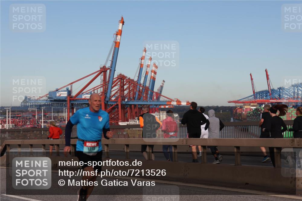 03.10.2024 - Köhlbrandbrückenlauf Matties Gatica Varas http://msf.ph/oto/7213526 03.10.2024 09:38:04 Position 2 1273 meine-sportfotos.de